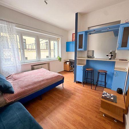 Old Town Cozy Studio In City Center Братислава Экстерьер фото